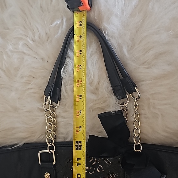 Betsey Johnson vegan leather laser cut purse tote golden tone roses - Picture 12 of 14